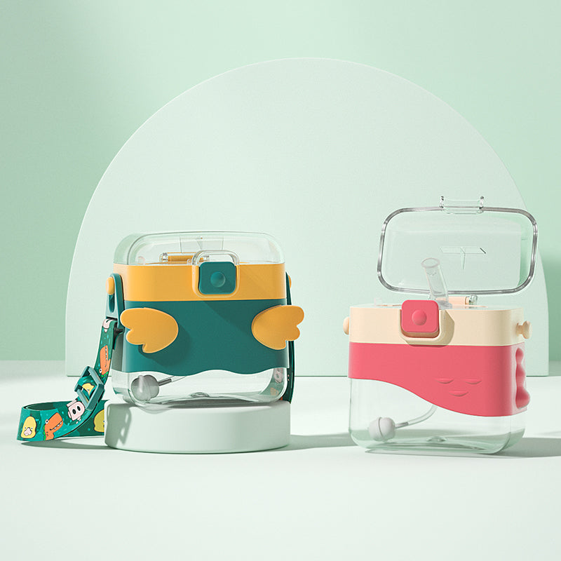 Factory Custom Tritan Training Baby Water Cup Anti Drop Baby Straw Sippy Water Bottle